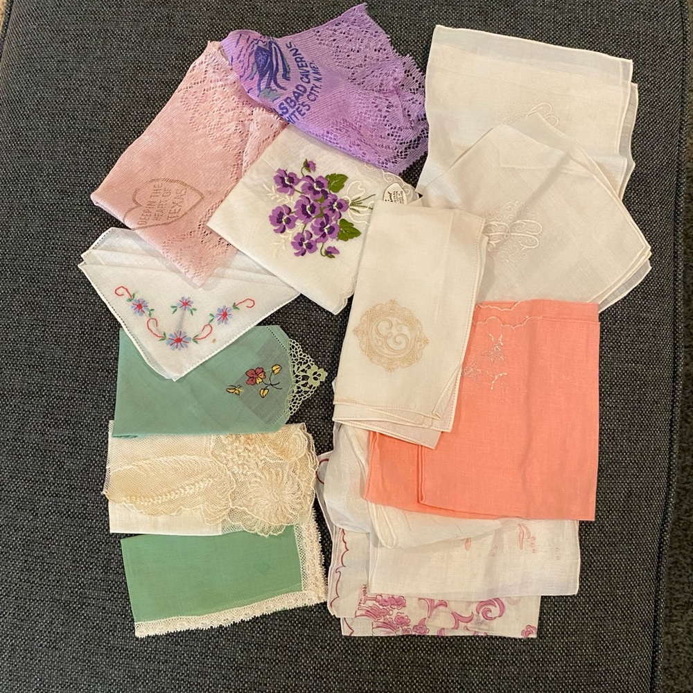 14 vintage hankies